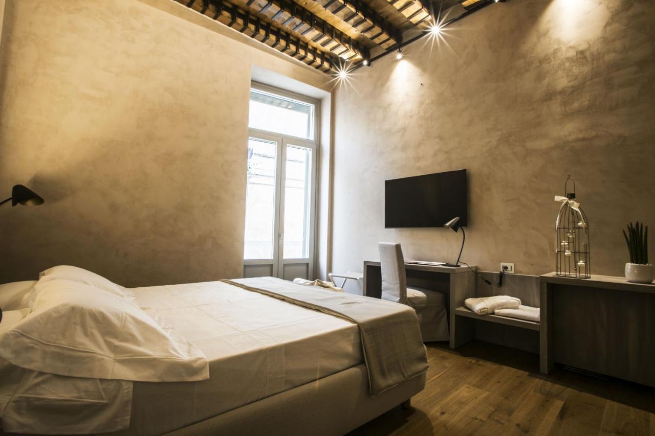 Edward Rooms & Wellness B&B Trani Buitenkant foto